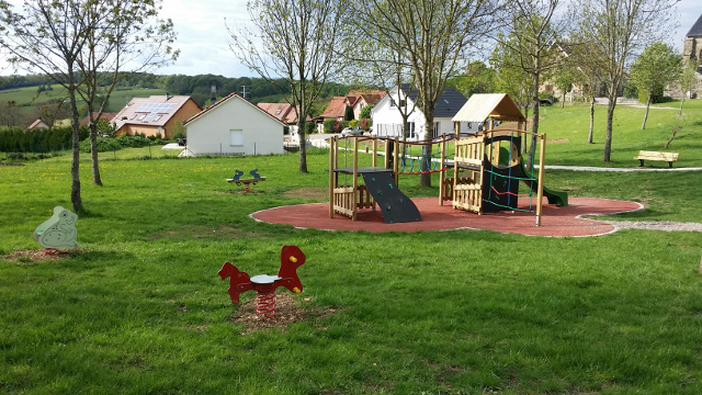 jeux_parc_petits.jpg